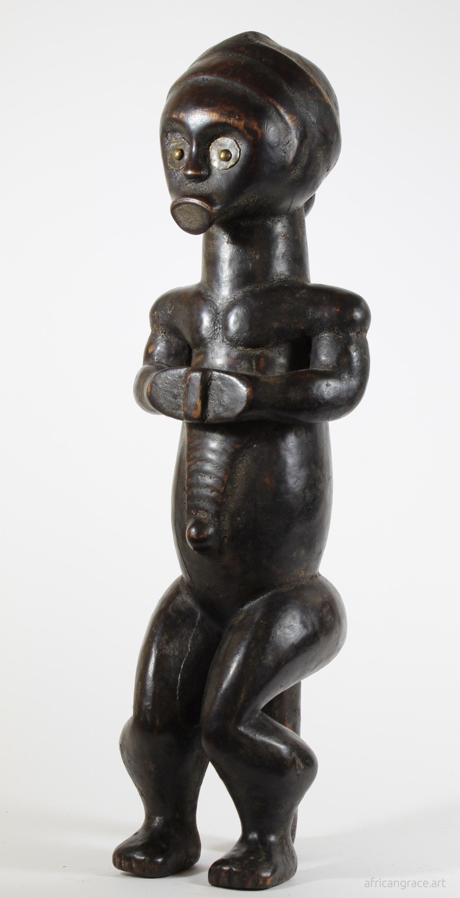 Fang byeri ntumu figure left front view