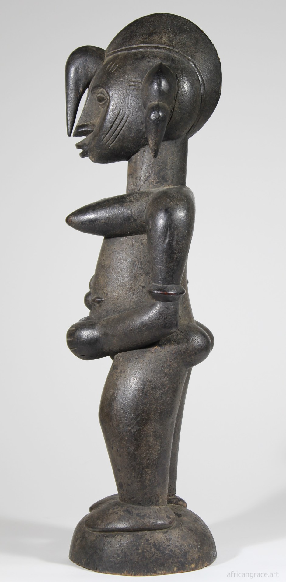 Senufo tugubele female figure left view