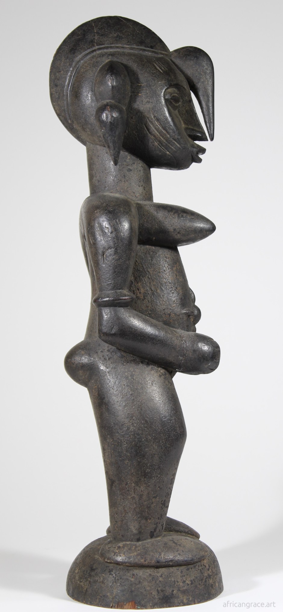 Senufo tugubele female figure right view