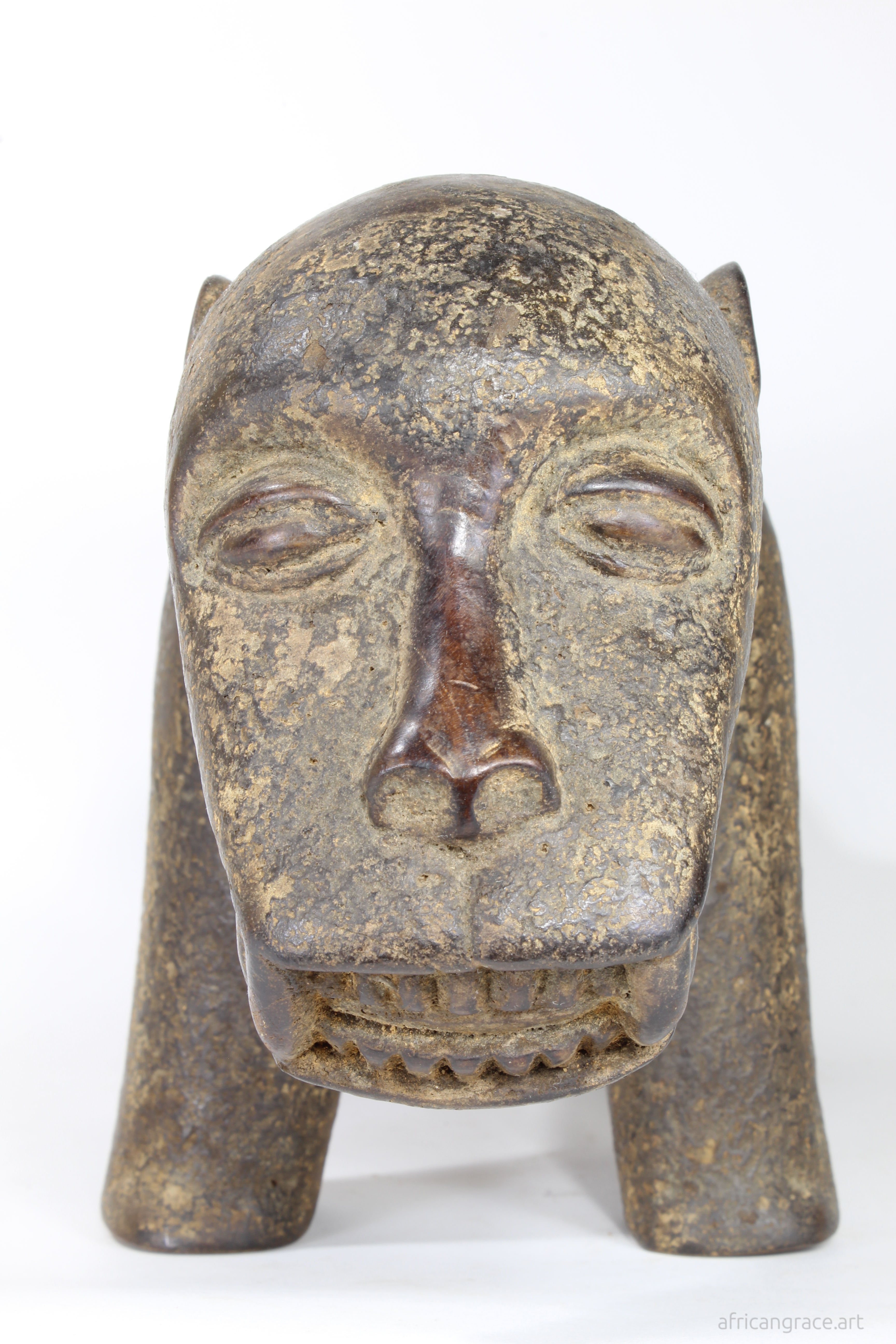 Baule leopard amuin figure front head